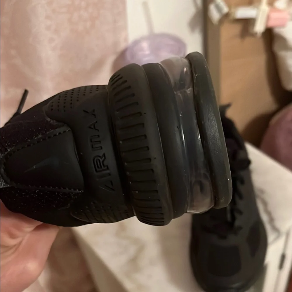 Nike air max genome Athletic Shoes with Streamlined Design.  lighty used. - Picture 5 of 8